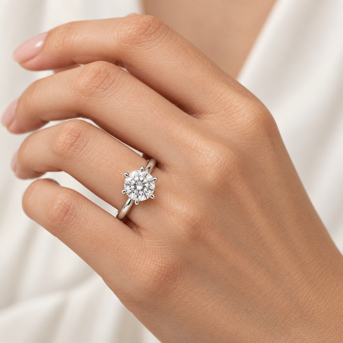 [metal:white-gold] Aurelia Ring Setting — on hand — illustrative design render