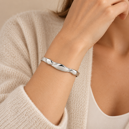 [metal:white-gold] Beliora Pebble Cuff — worn — Same design shown worn [catalog-v4]