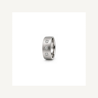 [metal:white-gold] Dominic Triple Diamond Band — white gold detail — illustrative catalogue render