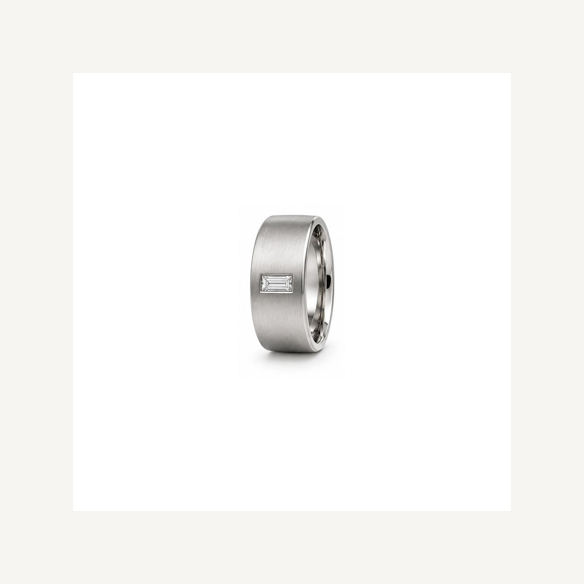 [metal:white-gold] Fabian Baguette Diamond Band — white gold detail — illustrative catalogue render