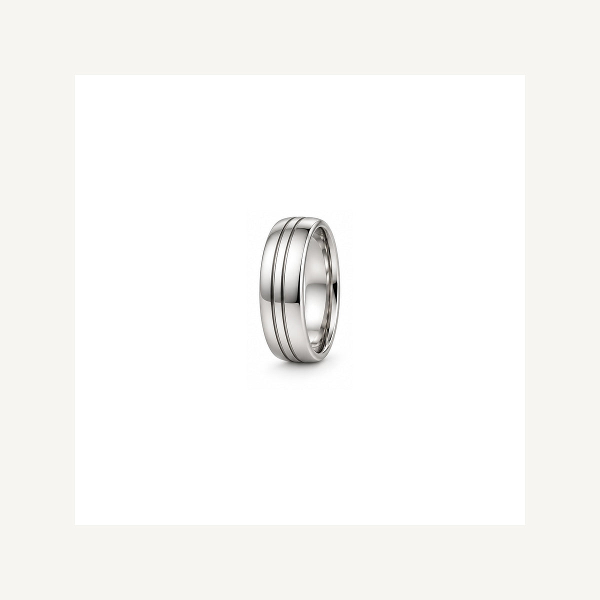 [metal:white-gold] Florian Grooved Band — white gold detail — illustrative catalogue render