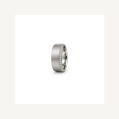 [metal:white-gold] Gareth Pavé Edge Band — white gold detail — illustrative catalogue render