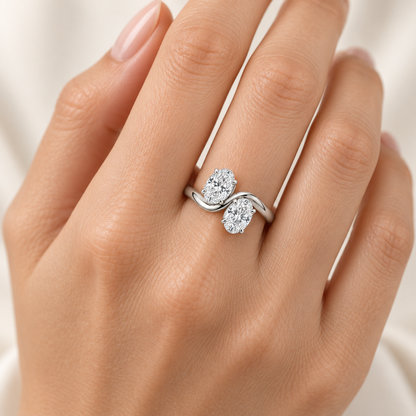 [metal:white-gold] Symphonie Ring Setting — on hand — illustrative design render